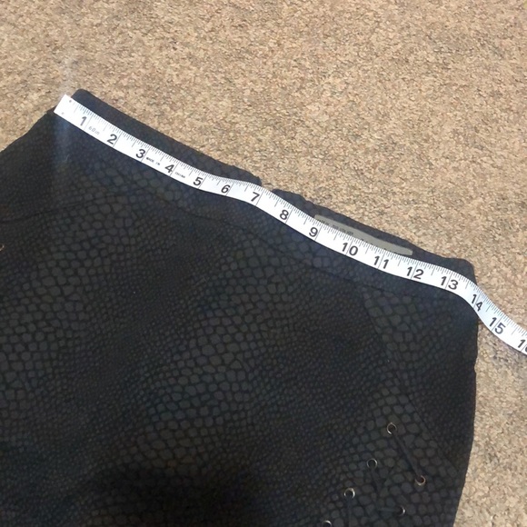 Zara snake pattern skirt - Picture 6 of 7